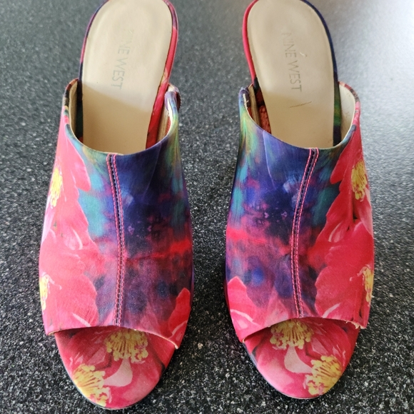 Ninewest shoes - Picture 3 of 6